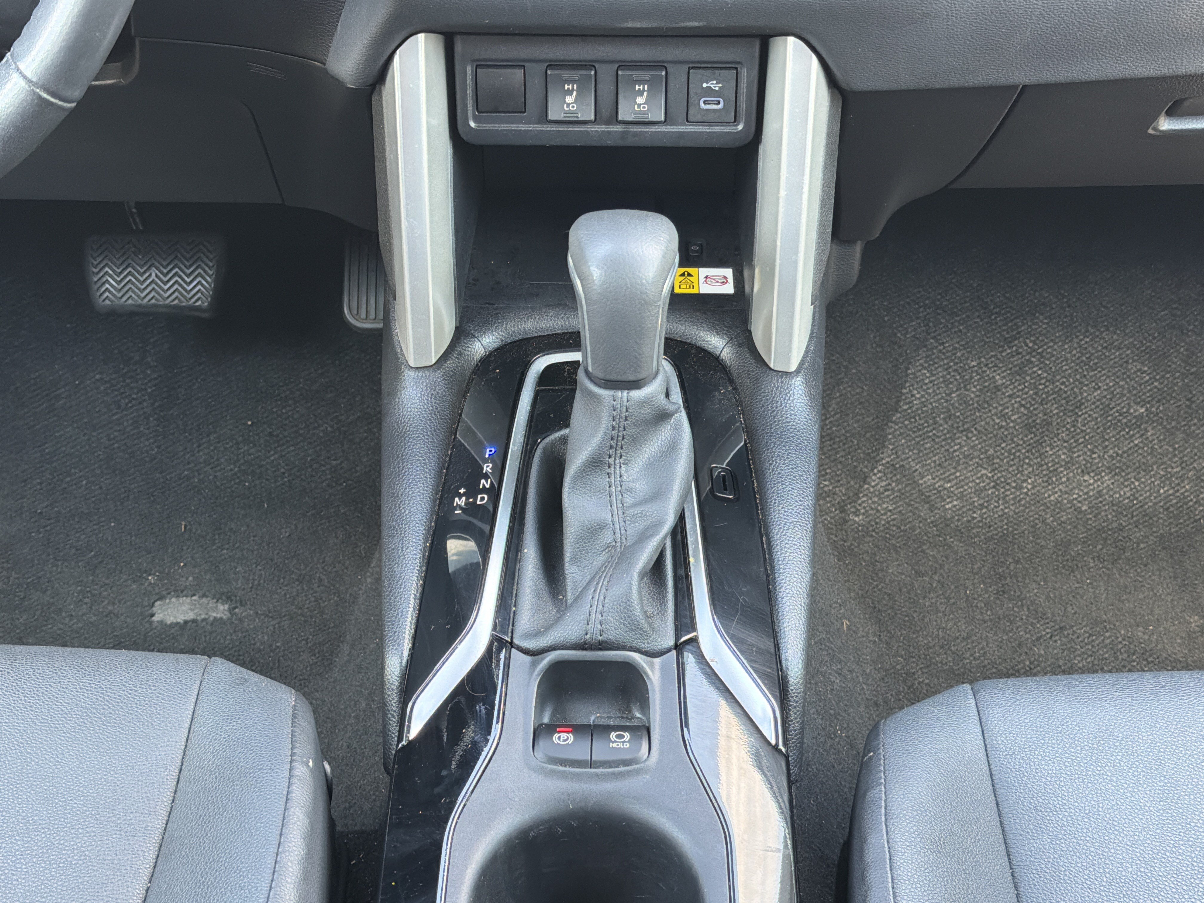 Used 2023 Toyota Corolla Cross XLE FWD image 5