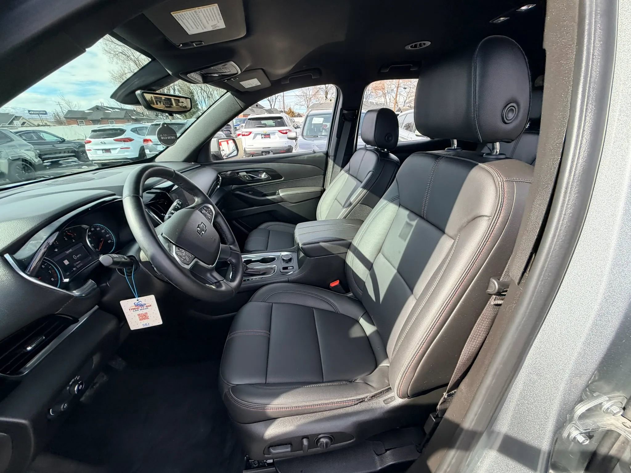 Used 2023 Chevrolet Traverse RS image 10