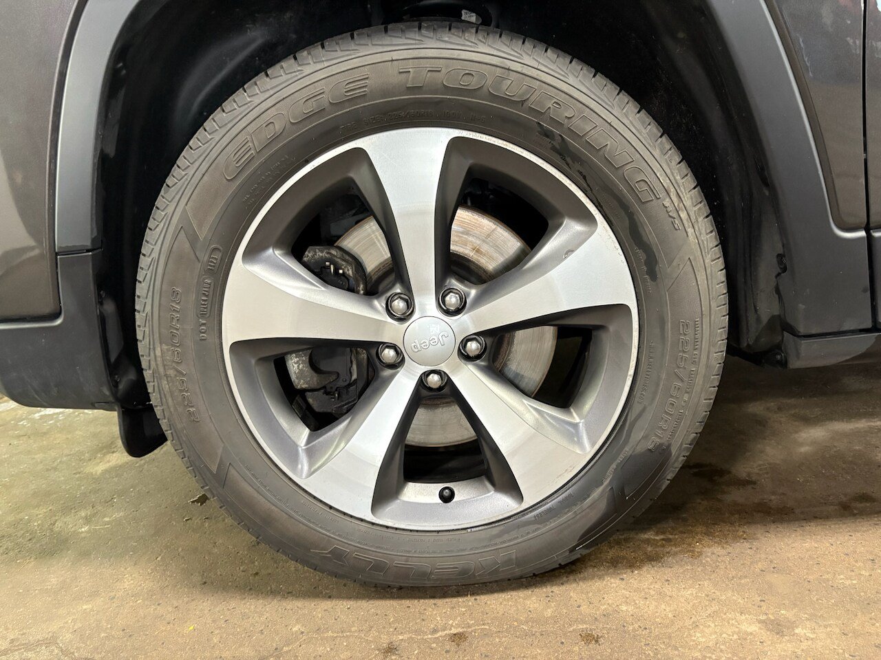 Used 2021 Jeep Cherokee Limited AWD/4WD image 29