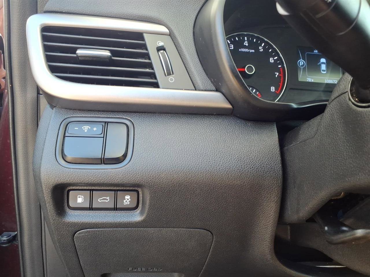 Used 2016 Kia Optima LX FWD image 13