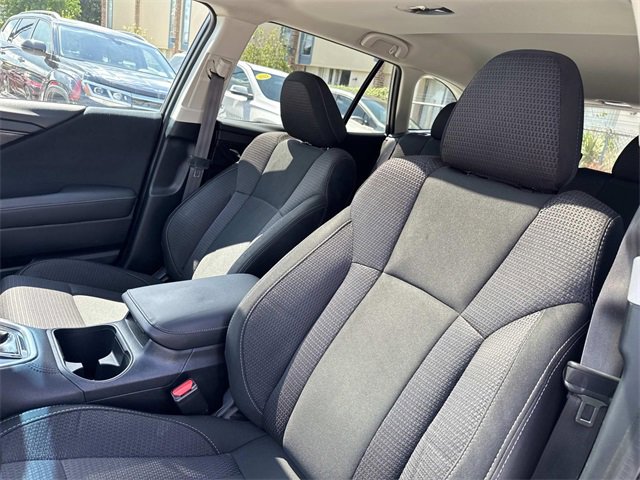 Used 2022 Subaru Outback Premium image 16
