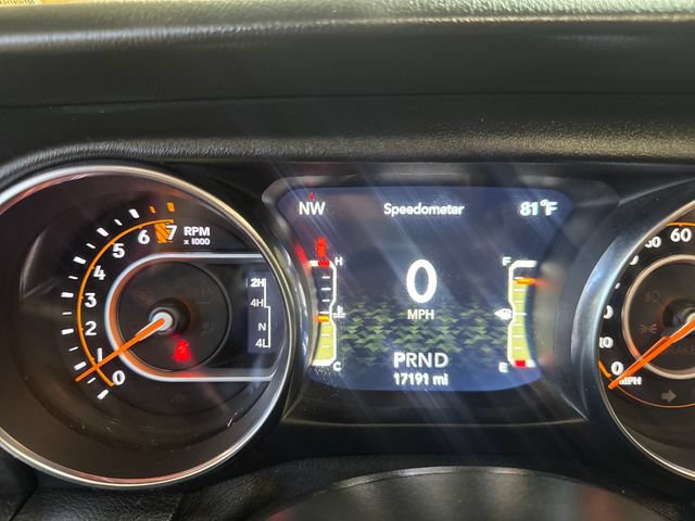 Used 2021 Jeep Wrangler Unlimited Sahara AWD/4WD image 18