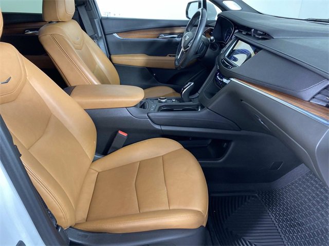 Used 2022 Cadillac XT5 Premium Luxury image 12
