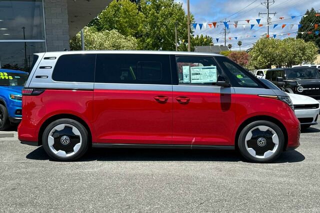 New 2025 Volkswagen ID. Buzz Pro S Plus image 3