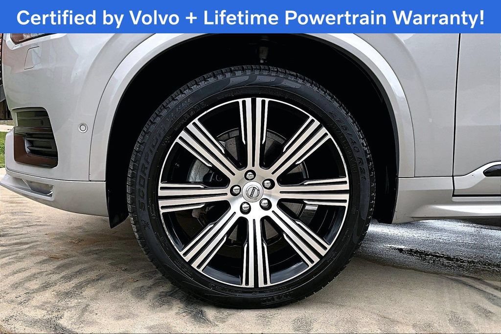 Used 2024 Volvo XC90 B5 Plus AWD/4WD image 11