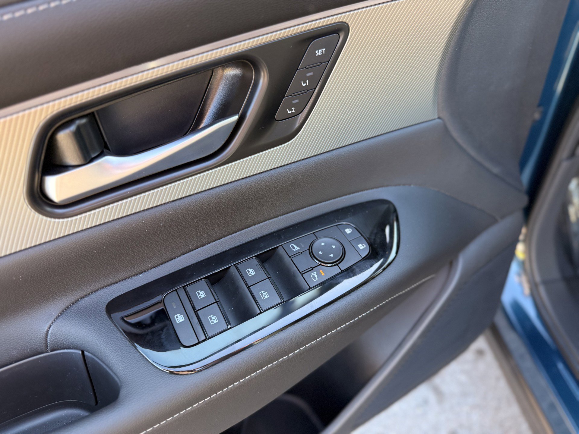 New 2026 Nissan Murano SL image 12