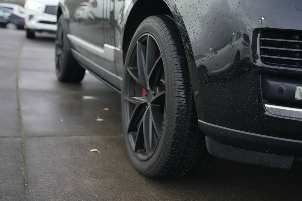 Used 2015 Land Rover Range Rover Supercharged image 39