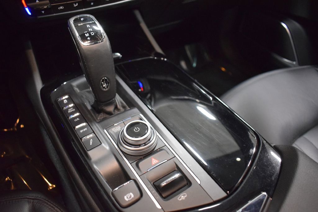 Used 2021 Maserati Levante image 21