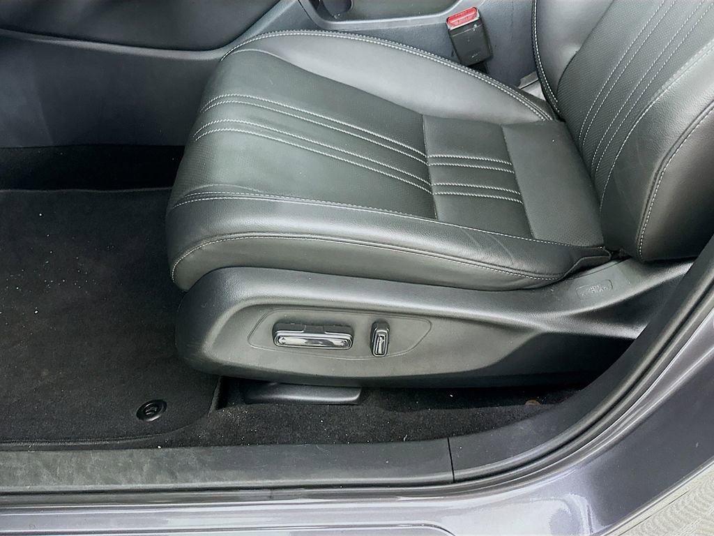 Certified 2025 Honda HR-V EX-L image 9