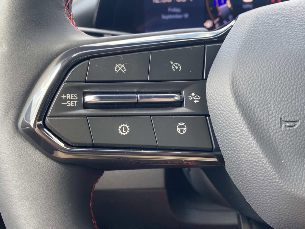 New 2026 Chevrolet Traverse RS image 30