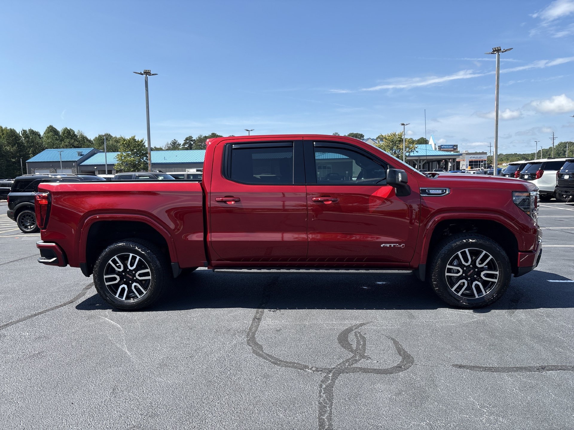 Used 2025 GMC Sierra 1500 AT4 w/ AT4 Premium Package AWD/4WD image 23