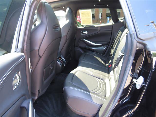 Used 2022 Aston Martin DBX AWD/4WD image 22
