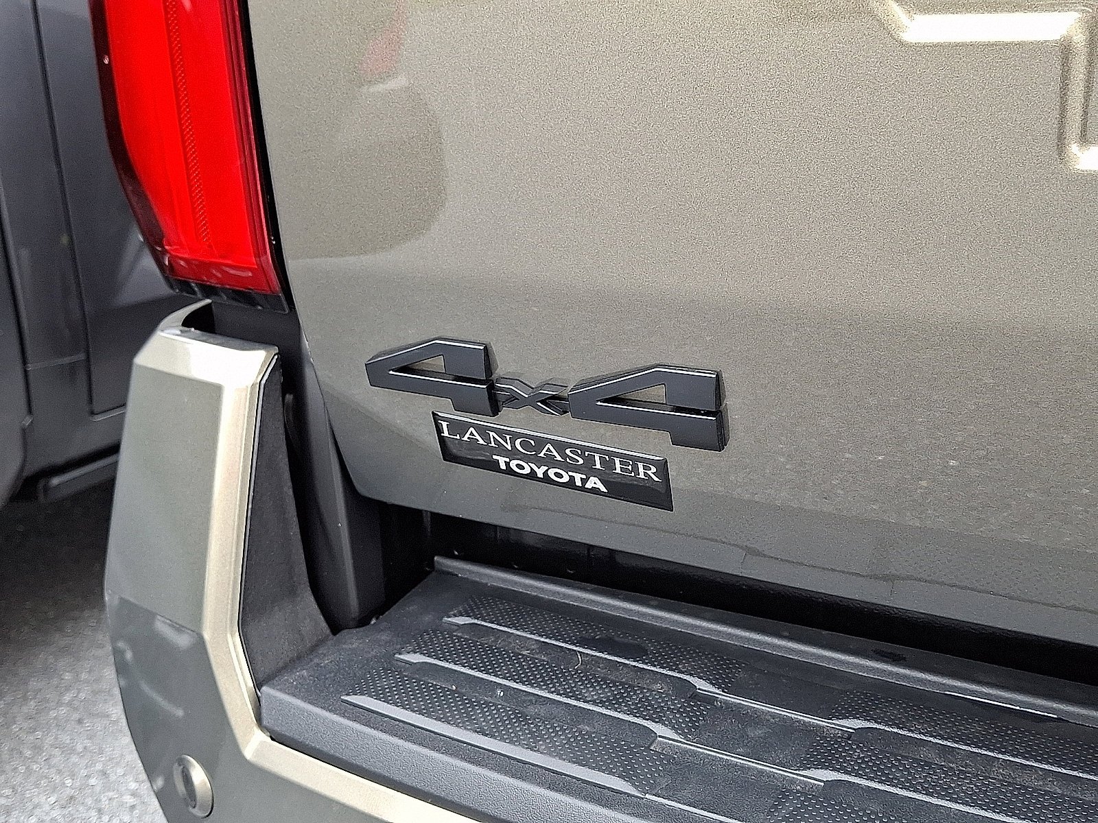 New 2026 Toyota Tacoma TRD Off-Road w/ TRD Off Road Premium Package AWD/4WD image 6