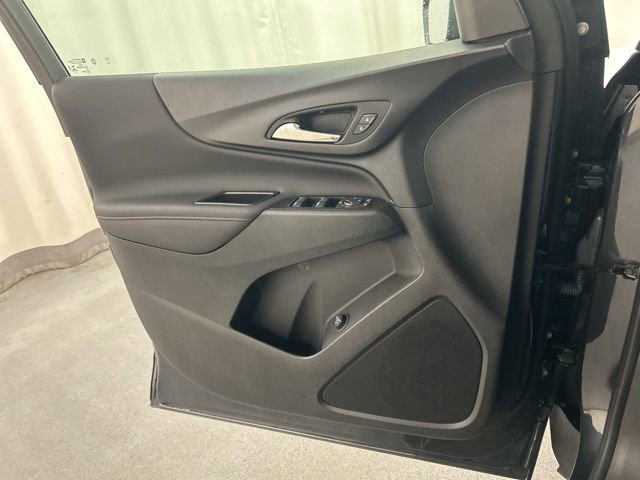 Used 2023 Chevrolet Equinox RS image 22