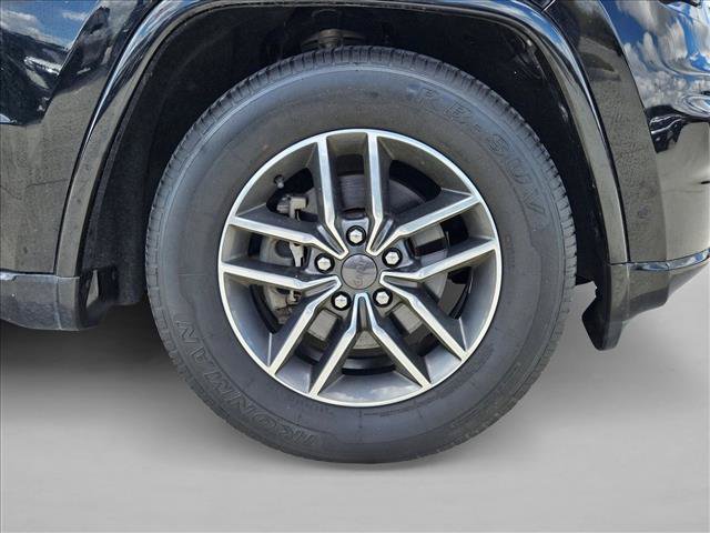 Used 2020 Jeep Grand Cherokee Overland AWD/4WD image 23