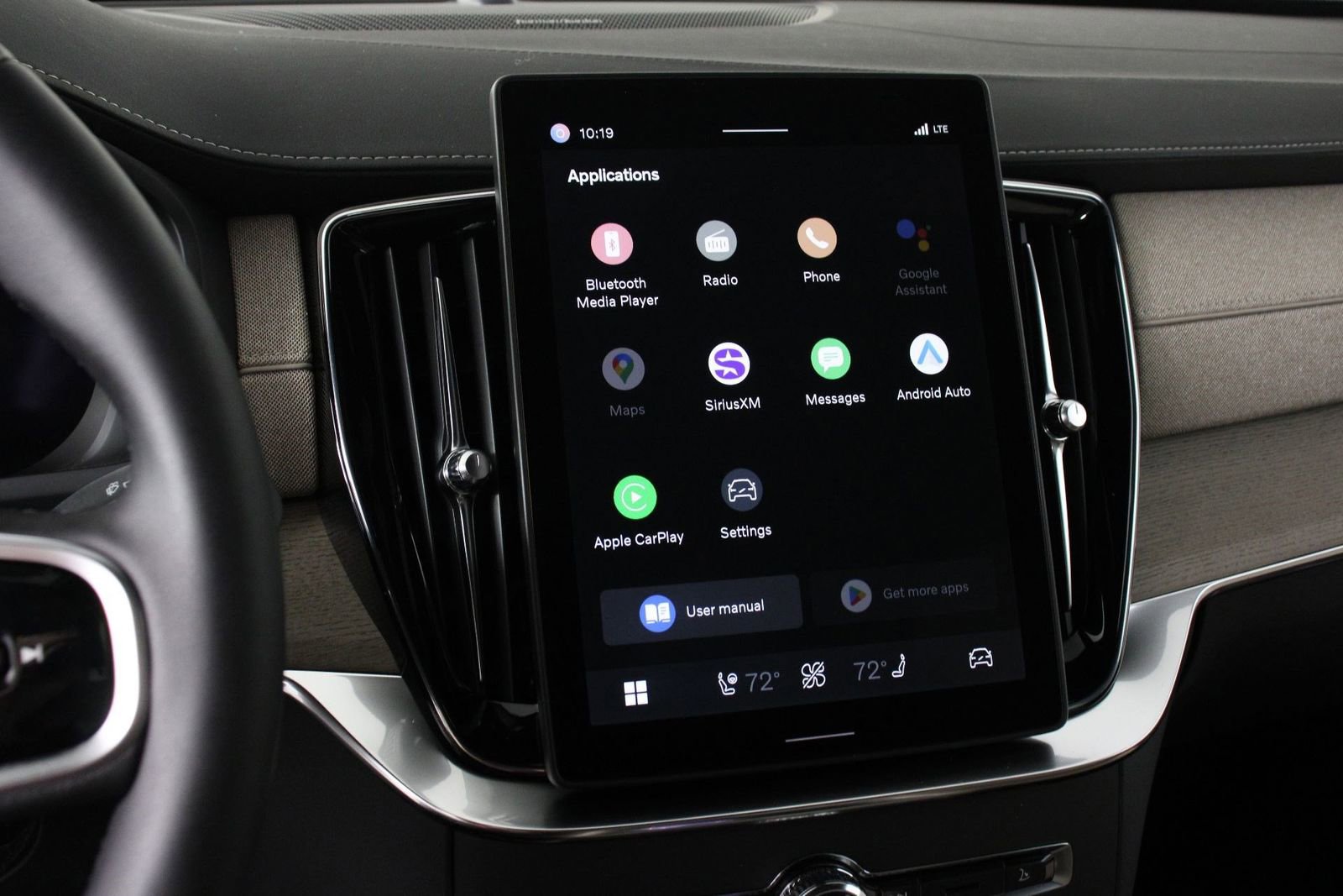 New 2026 Volvo XC90 T8 Plus w/ Protection Package Premier image 6