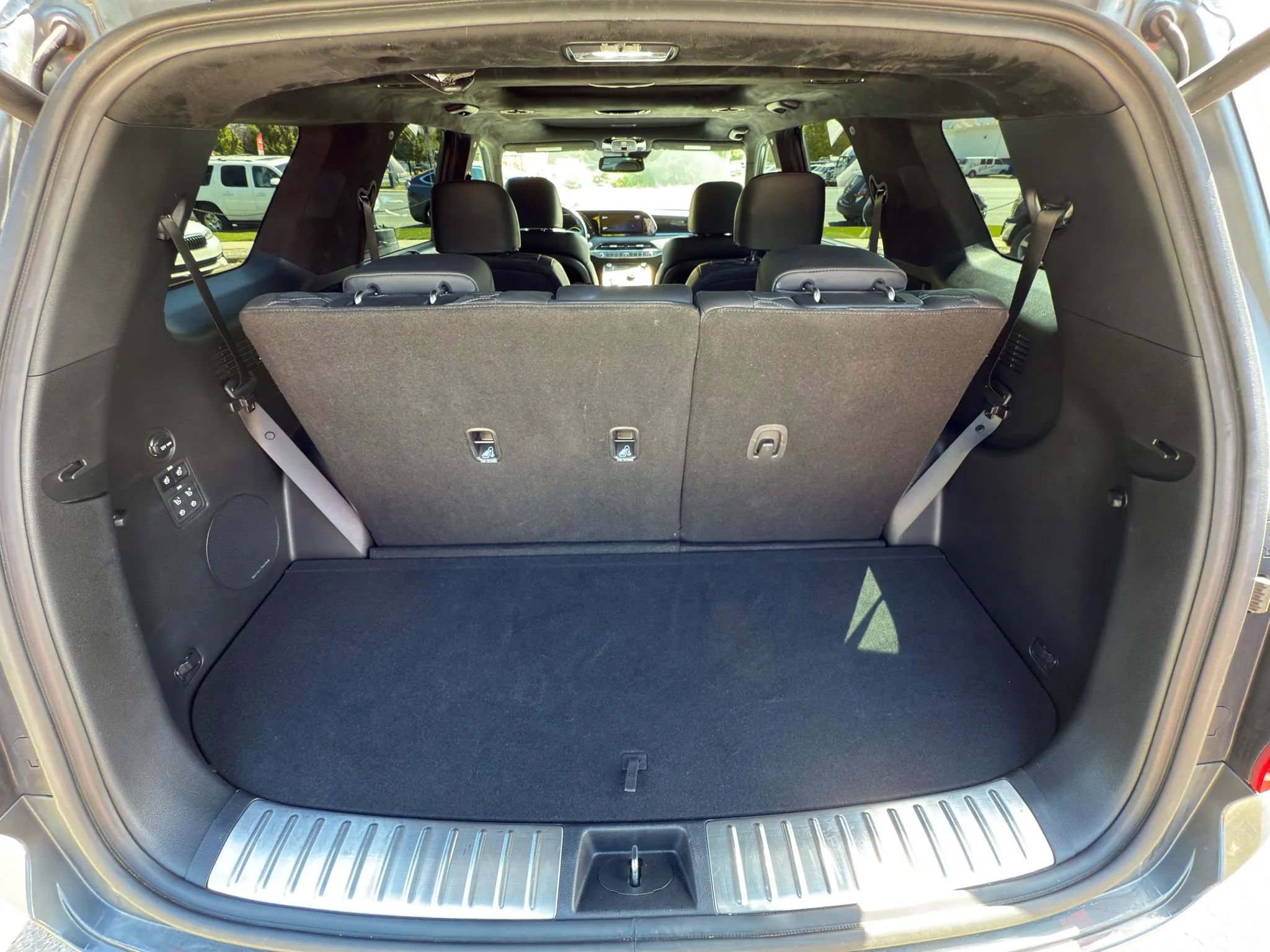 Used 2022 Hyundai Palisade Calligraphy image 15