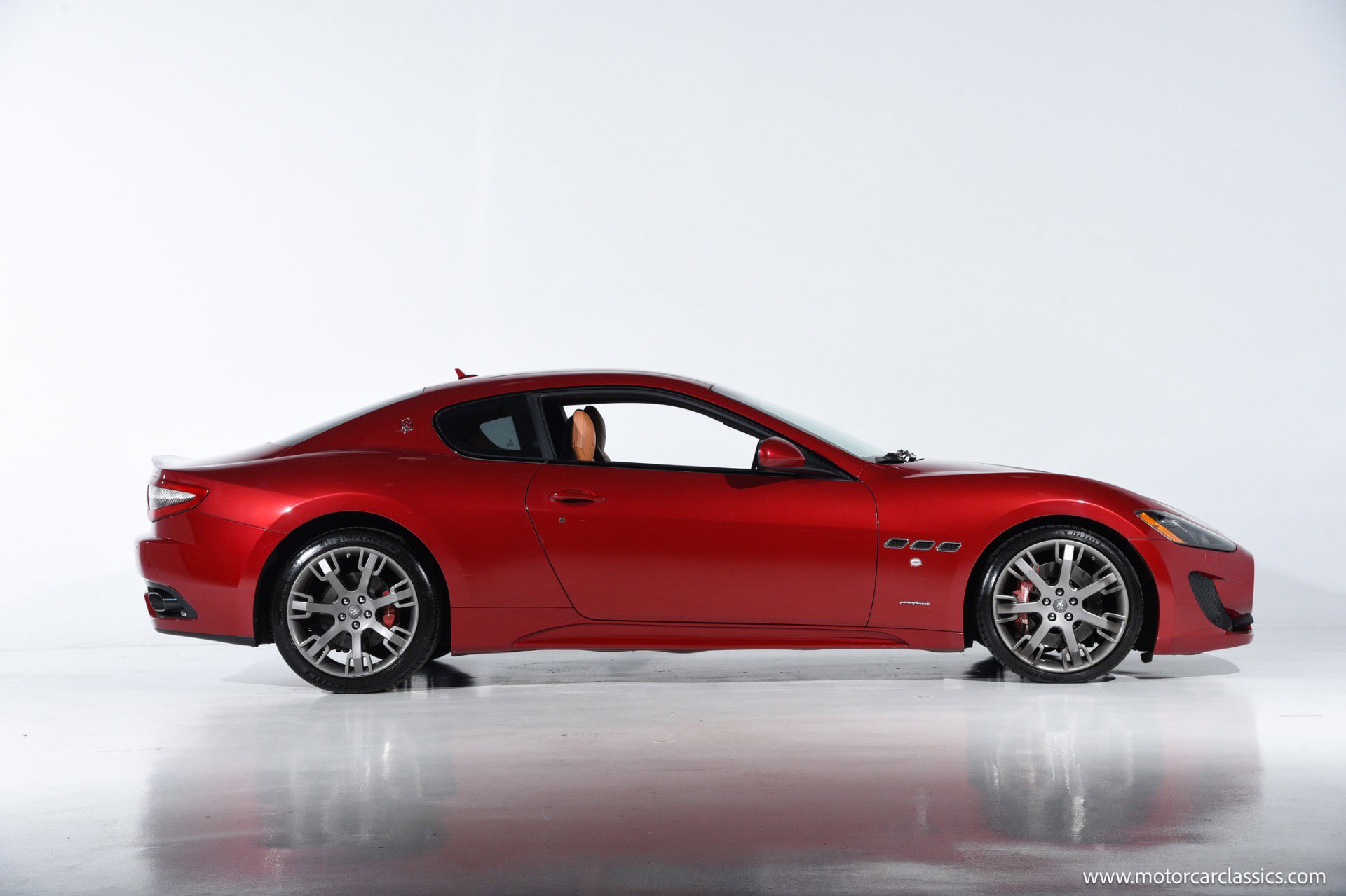 Used 2014 Maserati GranTurismo MC RWD image 9