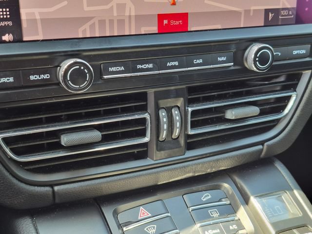 Used 2019 Porsche Macan AWD/4WD image 21