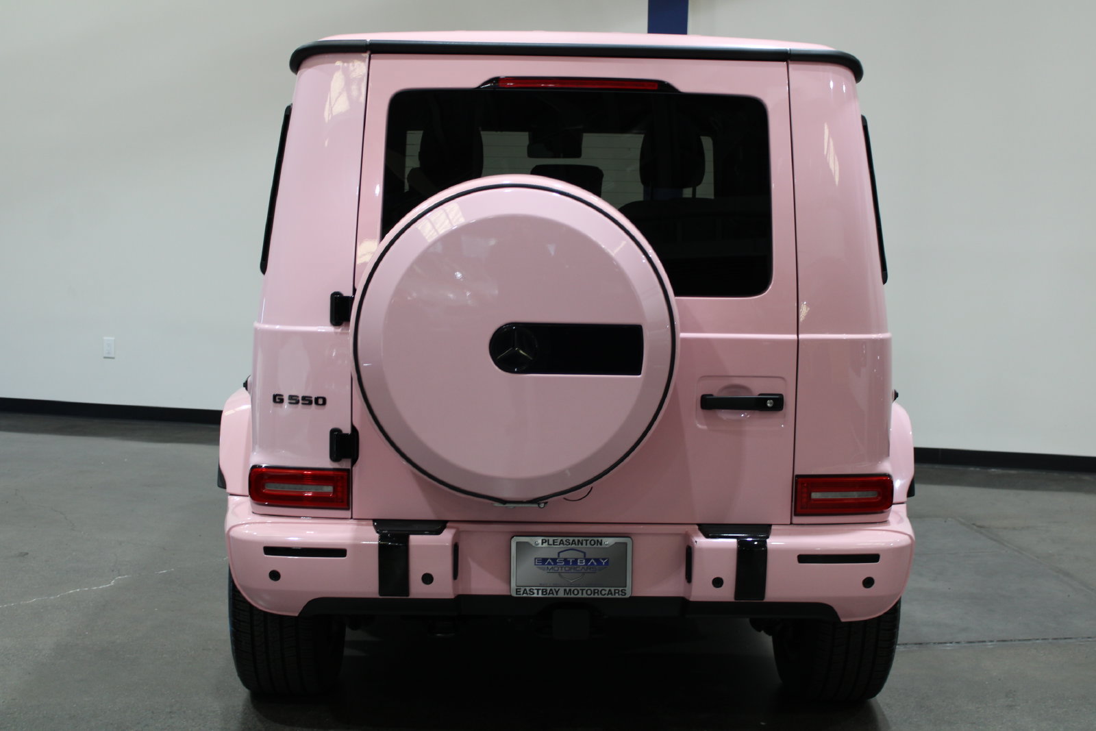 Used 2024 Mercedes-Benz G 550 image 11
