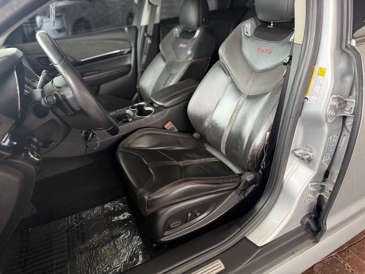 Used 2014 Chevrolet SS RWD image 29