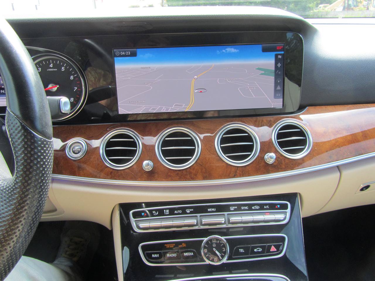 Used 2017 Mercedes-Benz E 300 image 15