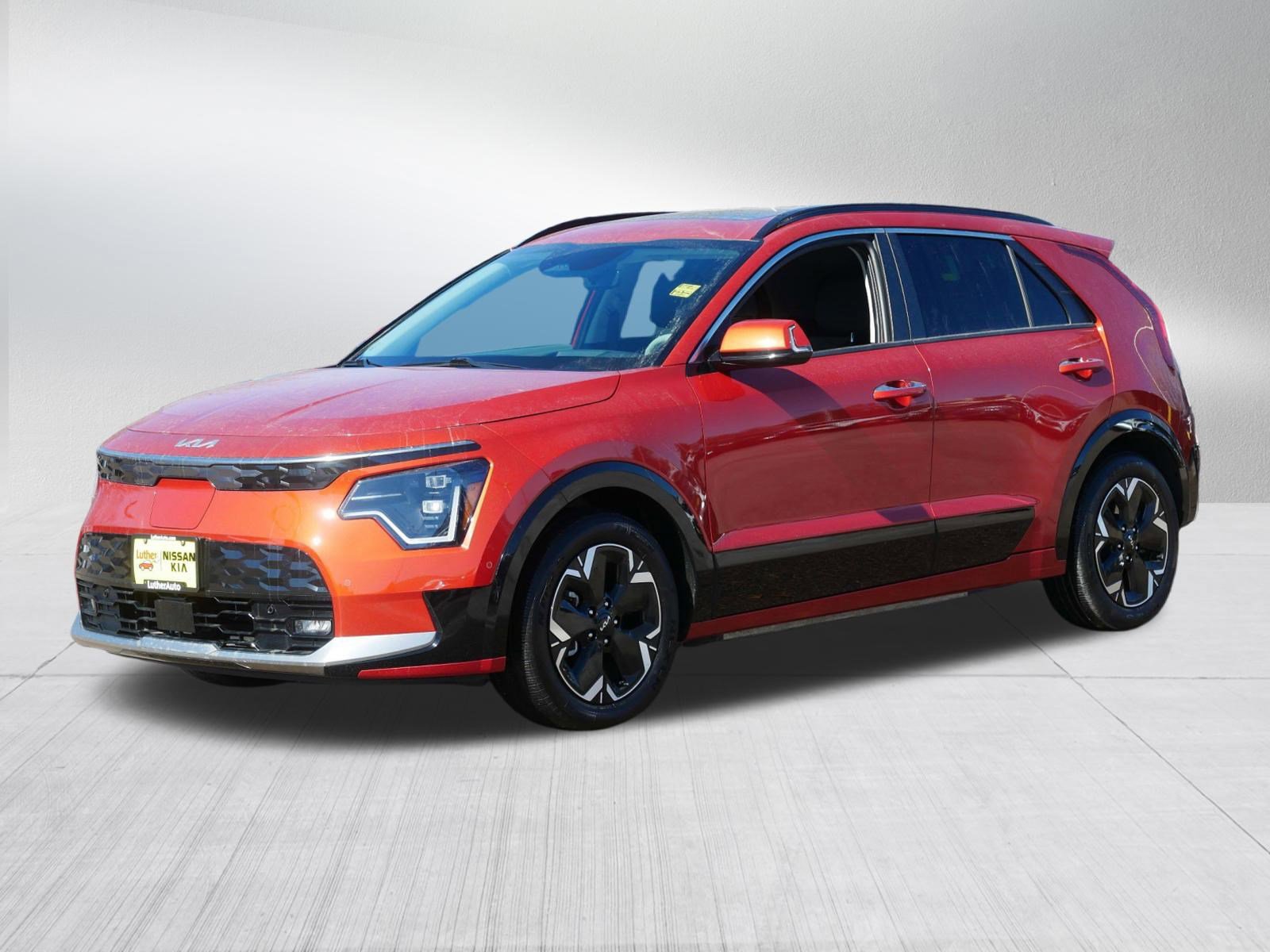Certified 2023 Kia Niro Wave w/ Wave Preserve Package image 3