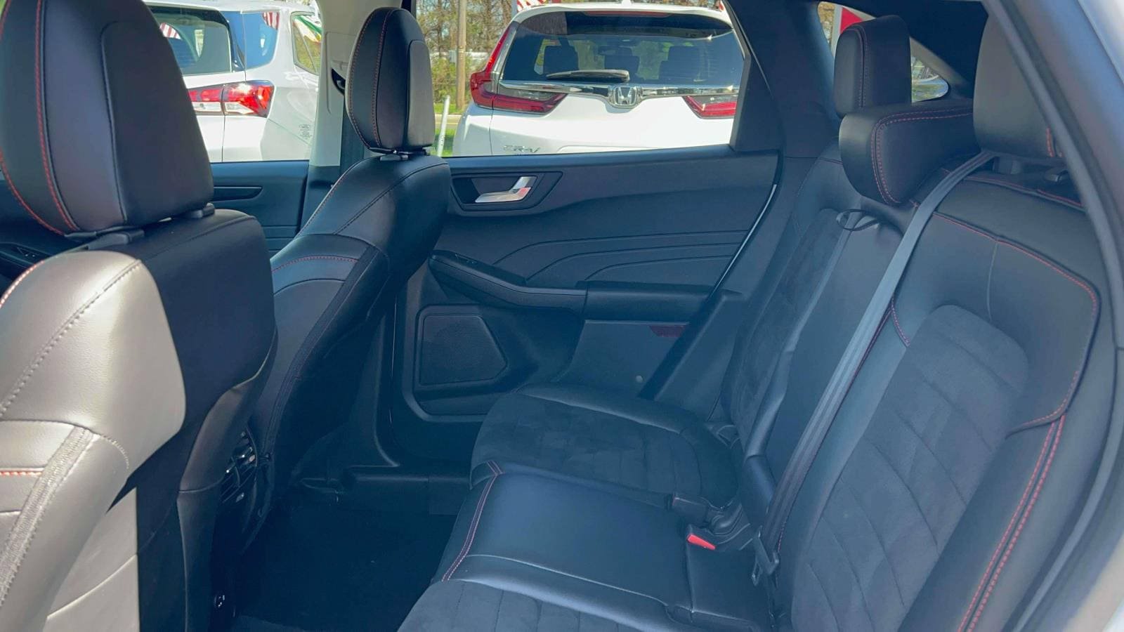 Used 2022 Ford Escape SEL w/ SEL Stealth AWD Package image 29