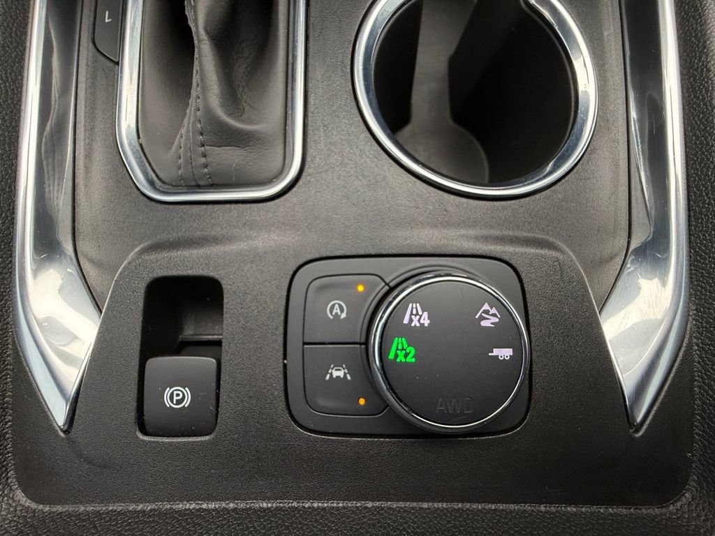 Used 2022 Chevrolet Traverse Premier image 27