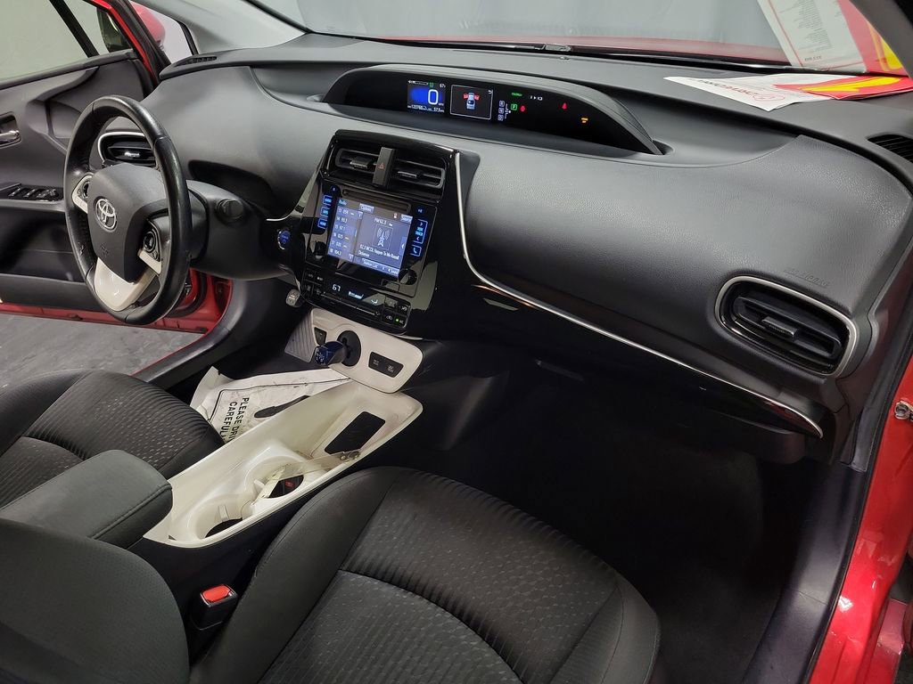 Used 2016 Toyota Prius Three image 22