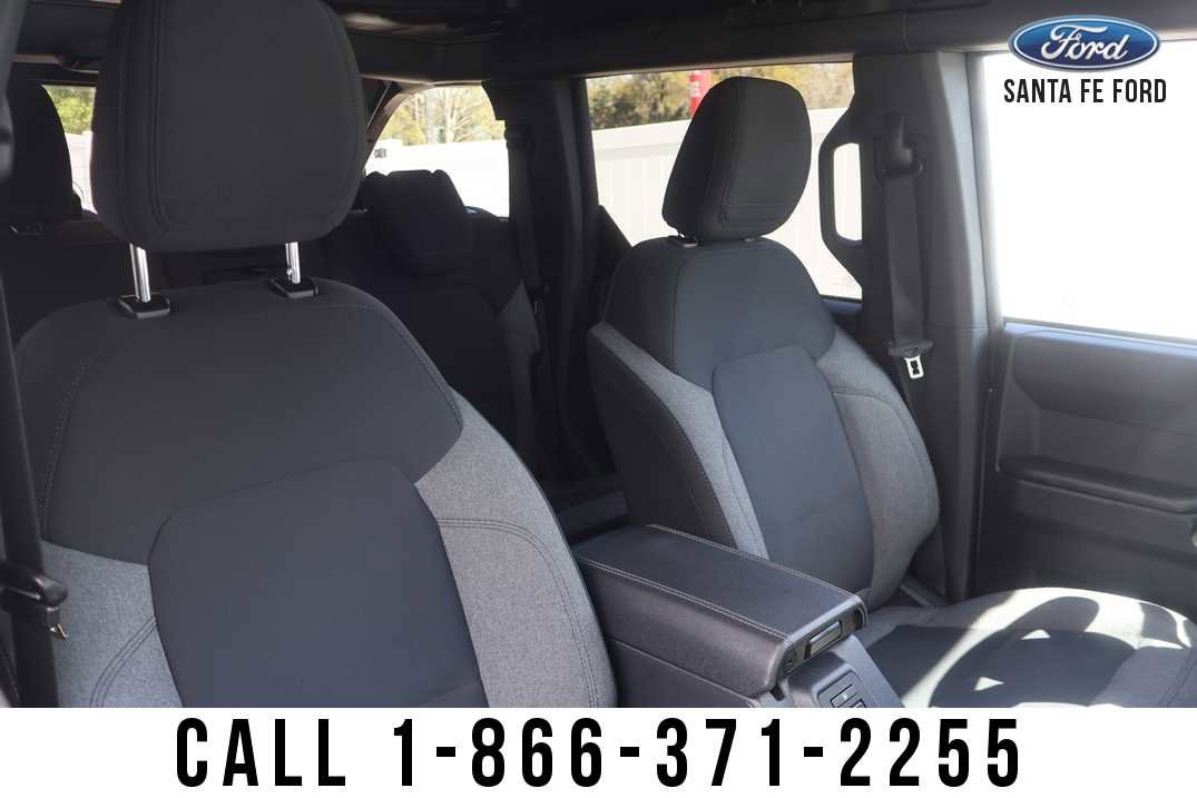 Used 2025 Ford Bronco Big Bend image 22