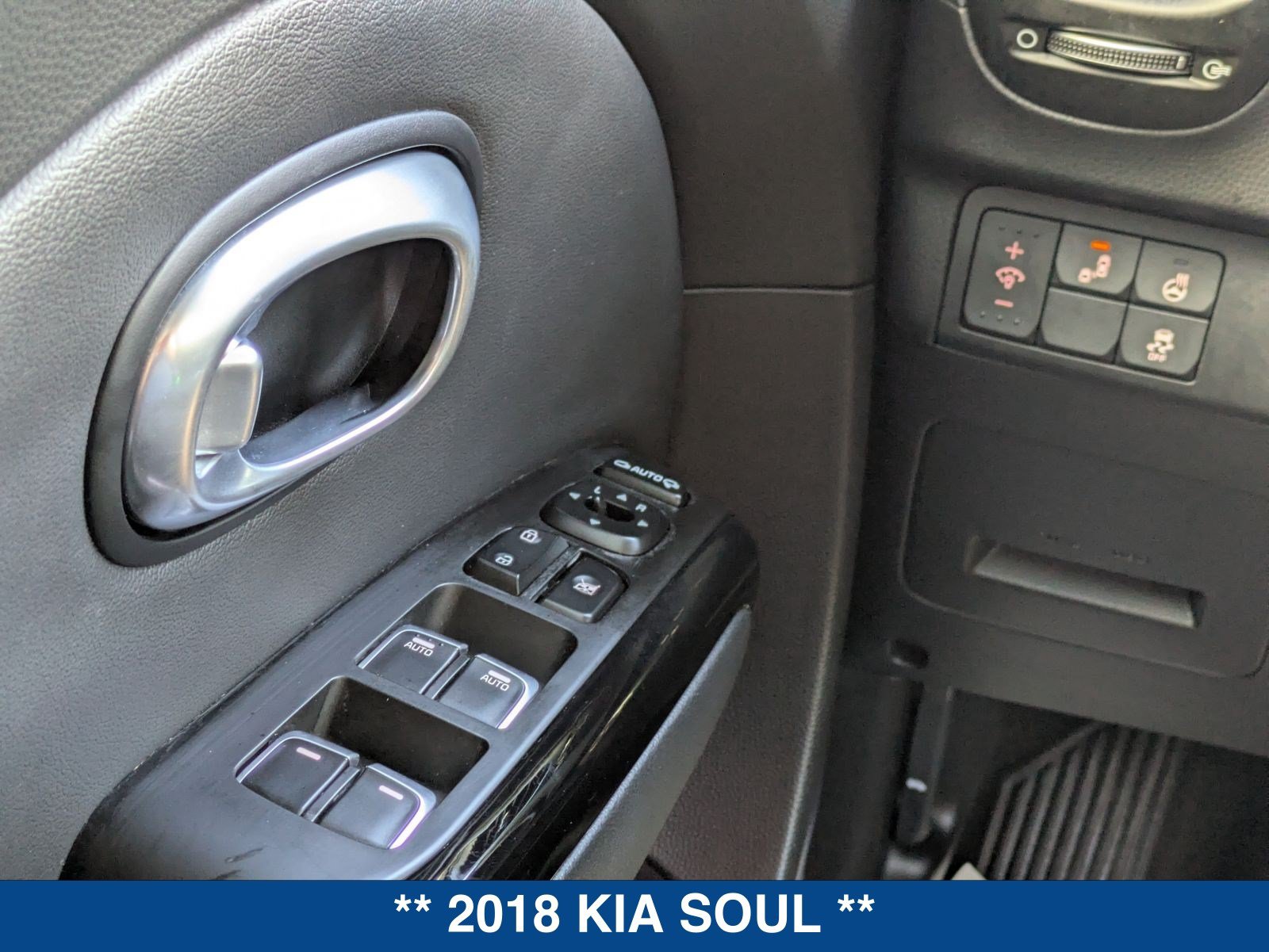 Used 2018 Kia Soul ! w/ Tech Package FWD image 24