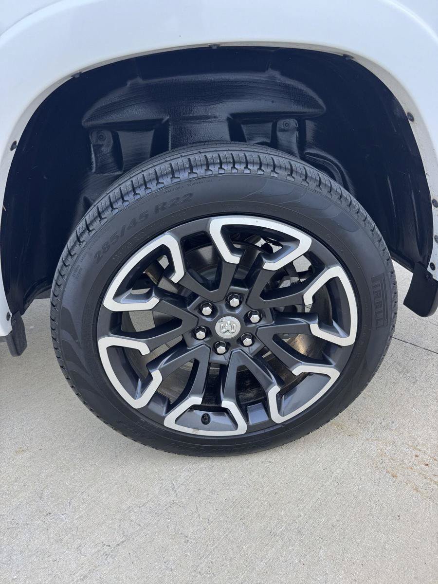 Used 2025 RAM 1500 Limited AWD/4WD image 28