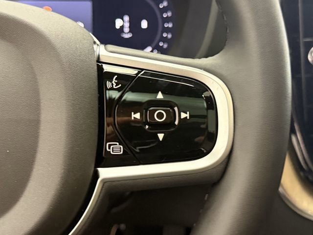 New 2026 Volvo XC60 B5 Core AWD/4WD image 21