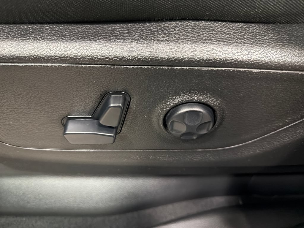 Used 2019 RAM 1500 Big Horn AWD/4WD image 26
