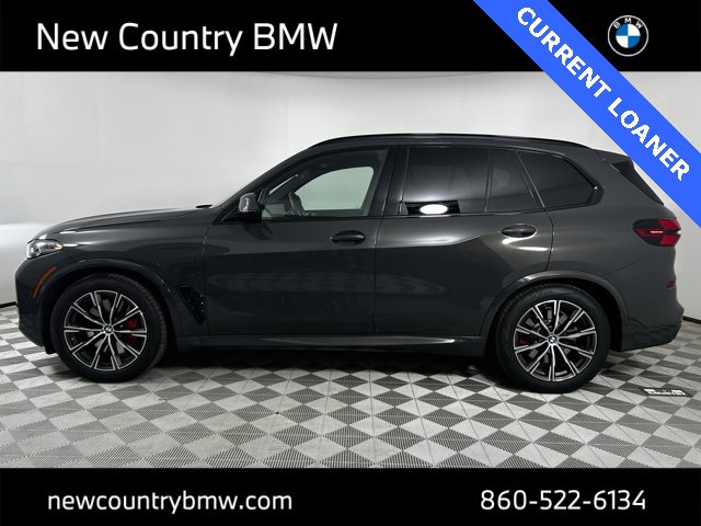 Used 2026 BMW X5 xDrive50e w/ M Sport Package image 4