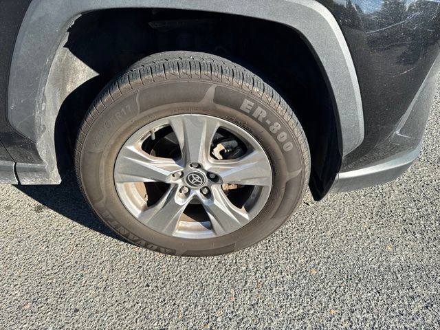 Used 2025 Toyota RAV4 XLE AWD/4WD image 9