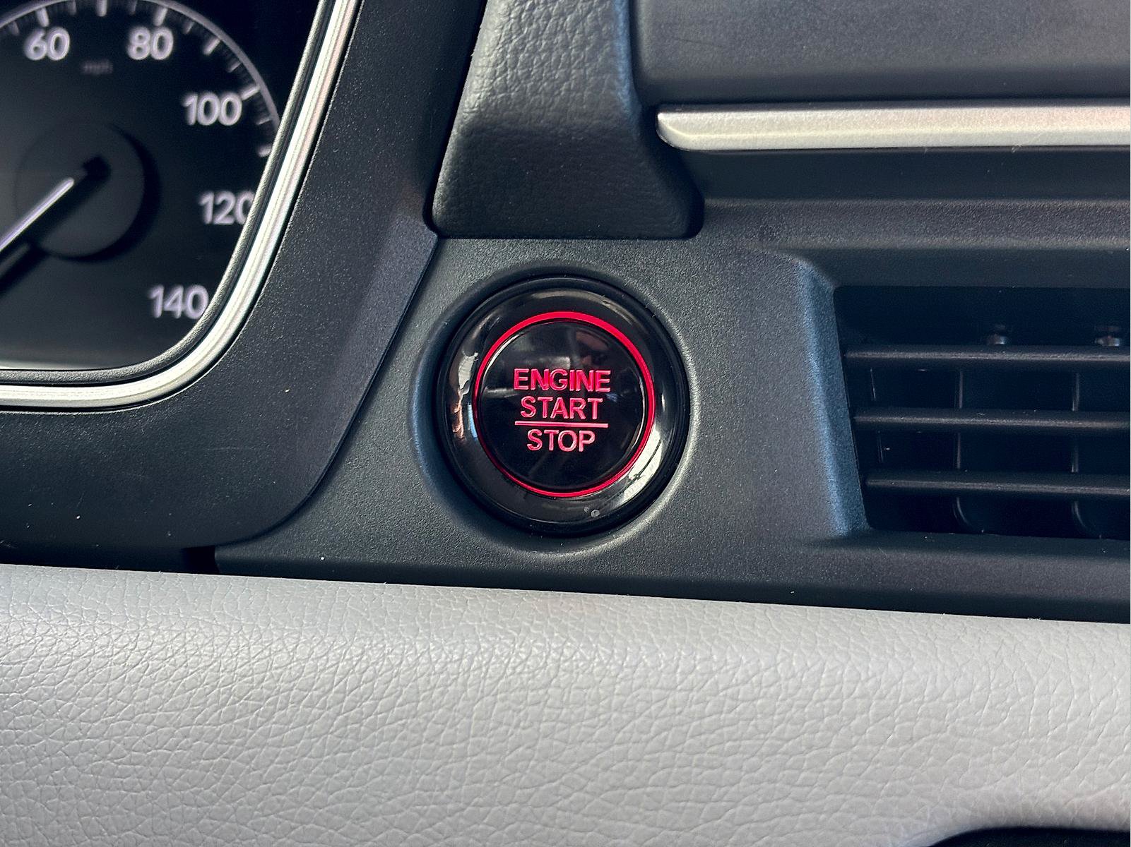 Certified 2023 Honda Pilot LX image 16