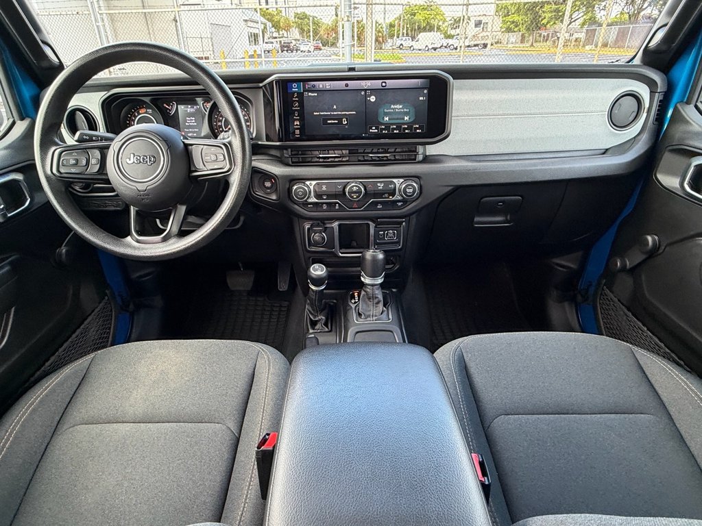 Used 2024 Jeep Wrangler Unlimited Sport AWD/4WD image 14