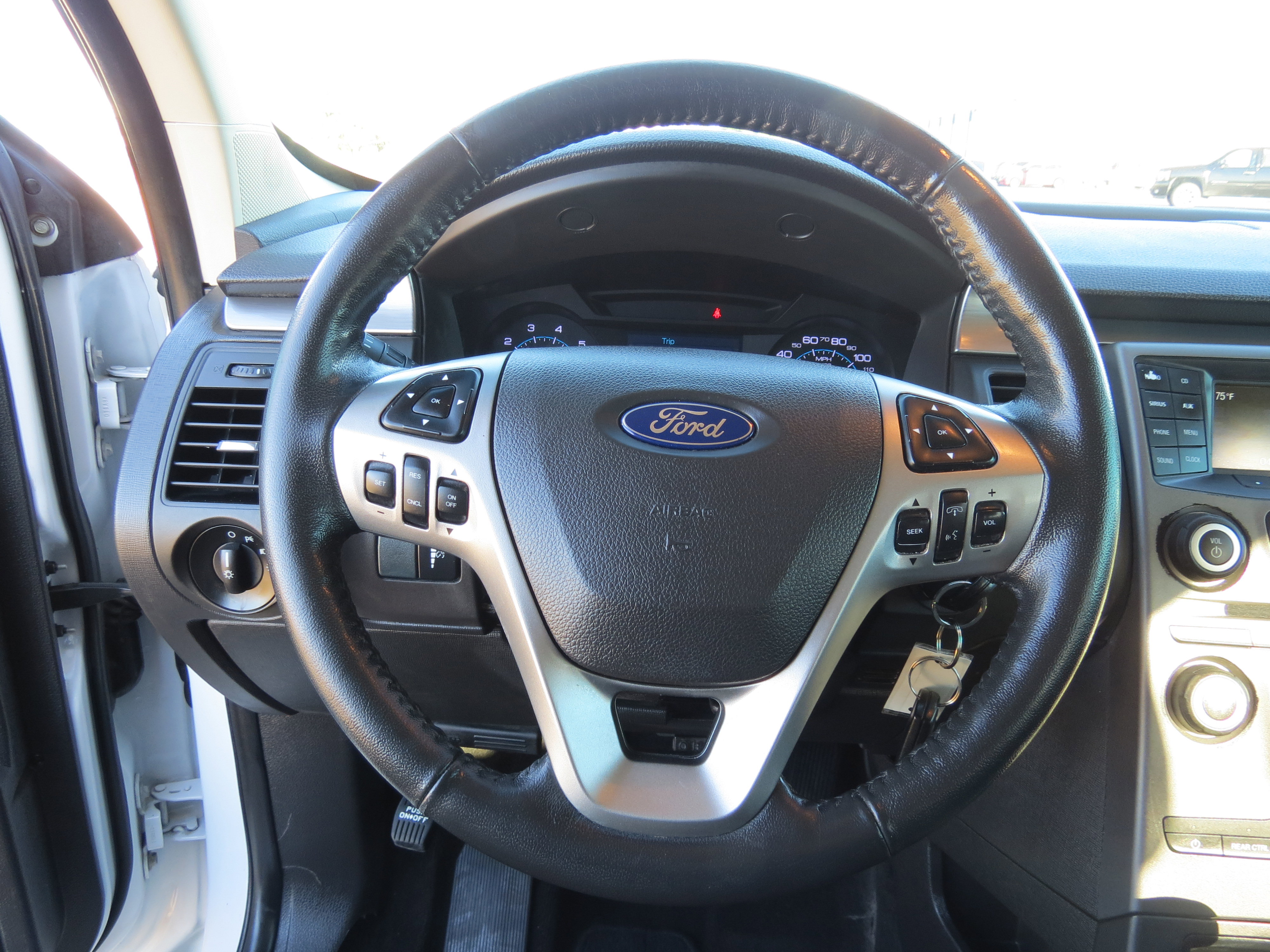 Used 2018 Ford Flex SE image 10