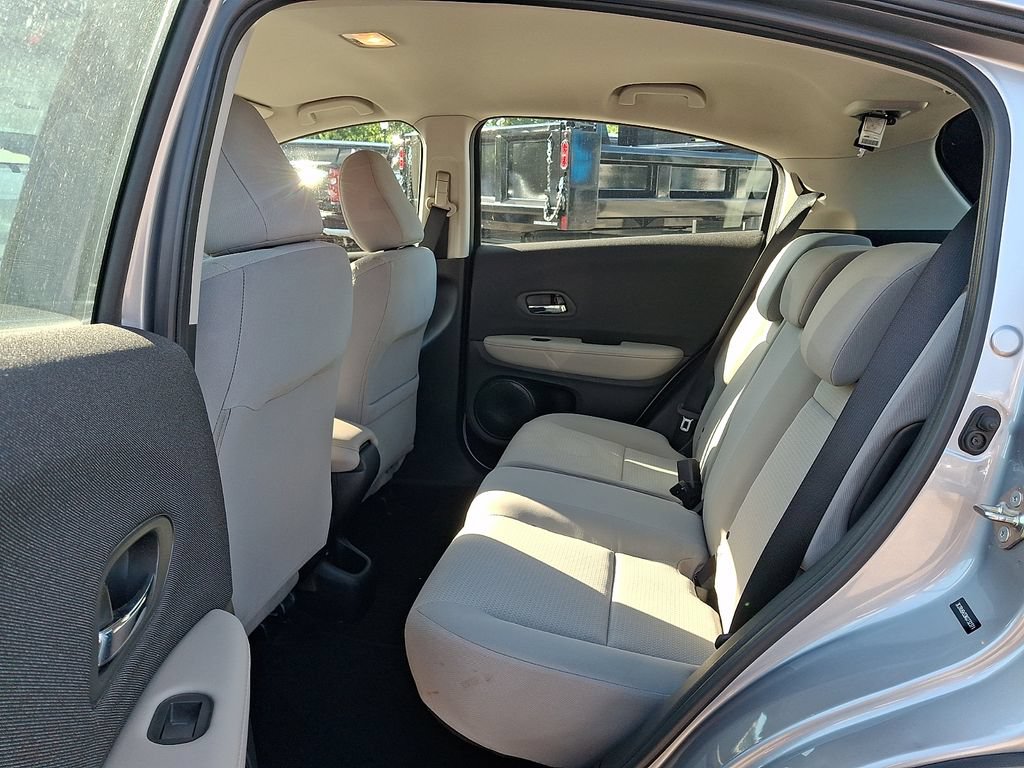 Used 2019 Honda HR-V LX image 9