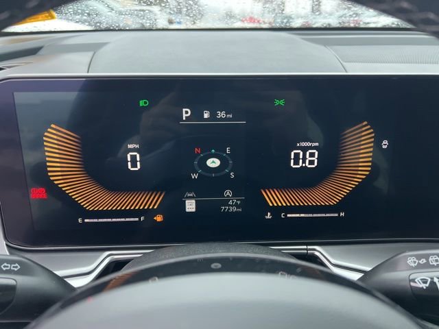 Used 2025 Kia Sorento S image 9