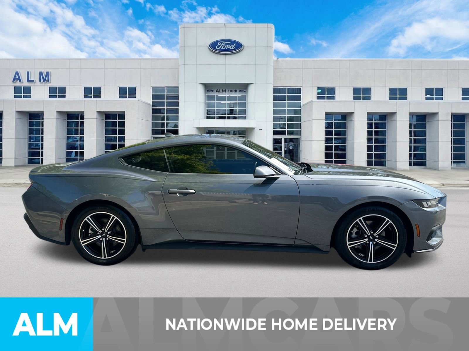 Used 2024 Ford Mustang Premium image 4