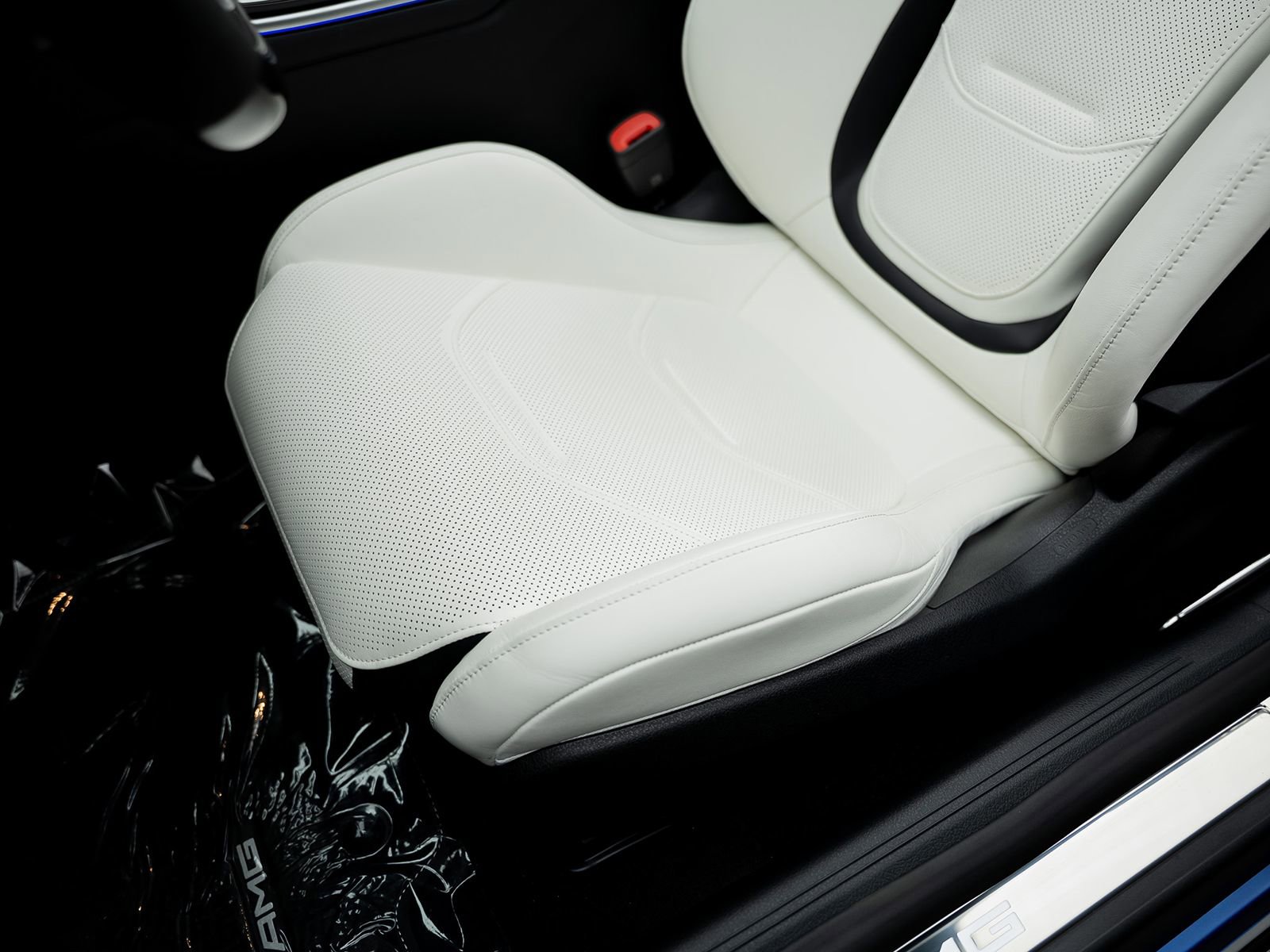 Used 2026 Mercedes-Benz CLE 53 AMG 4MATIC Cabriolet image 40