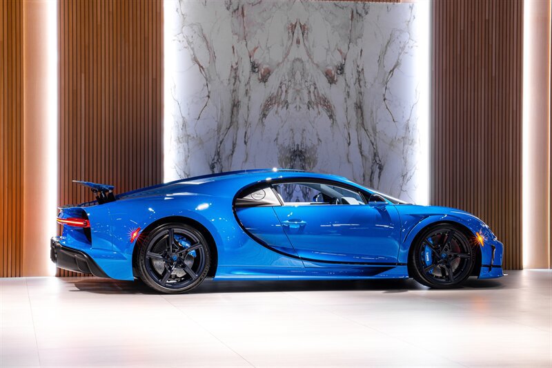 Used 2022 Bugatti Chiron Super Sport AWD/4WD image 5