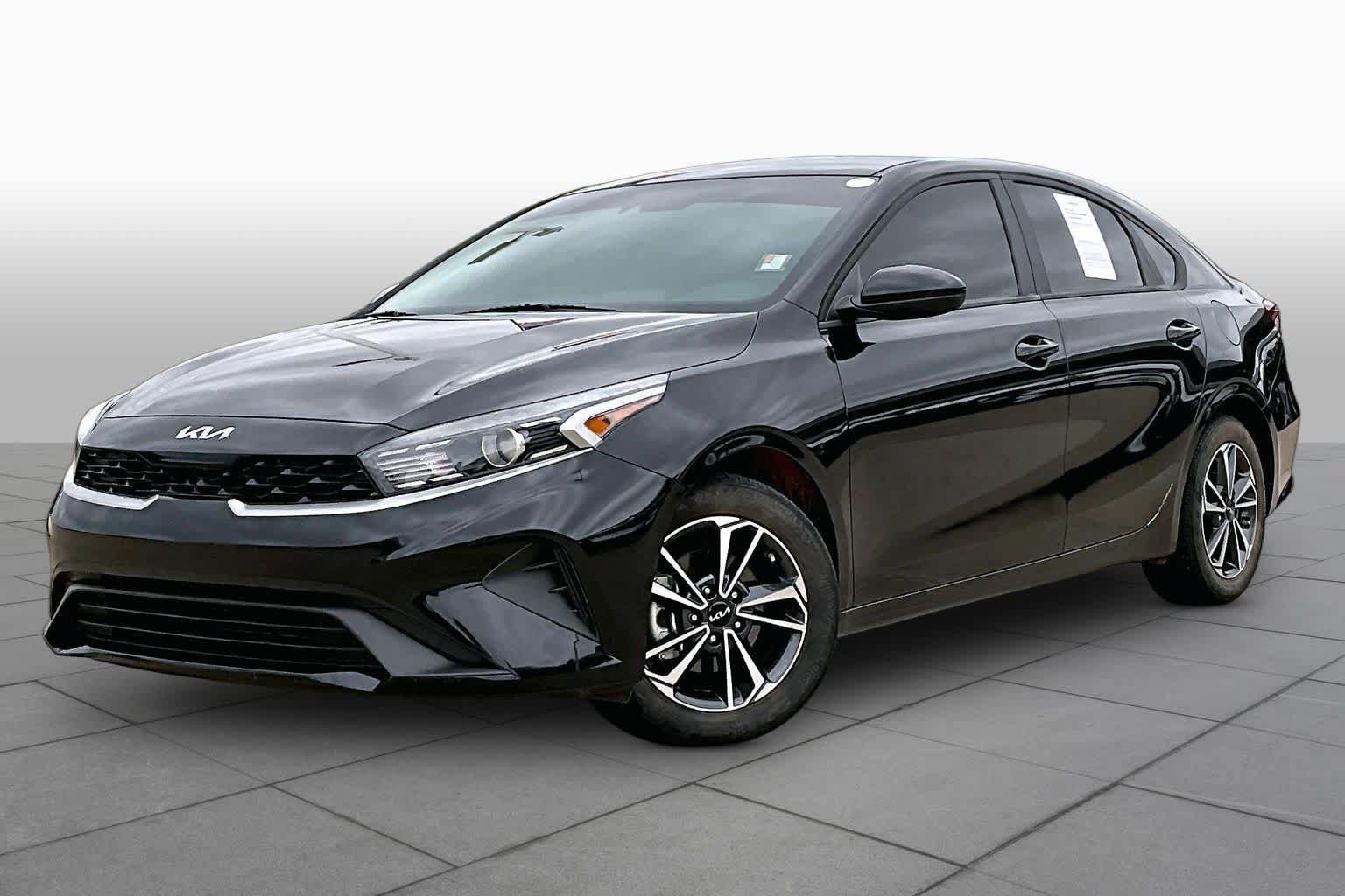Used 2024 Kia Forte LXS FWD image 2