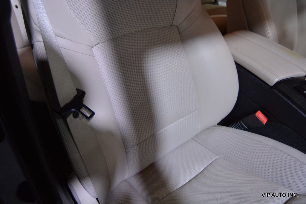 Used 2011 BMW 550i Sedan image 21