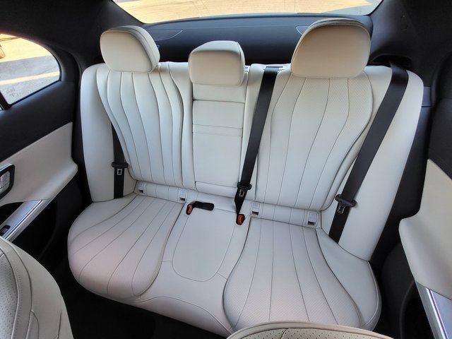New 2025 Mercedes-Benz E 350 4MATIC Sedan image 14