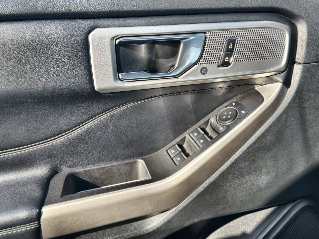 Used 2023 Ford Explorer Limited RWD image 13