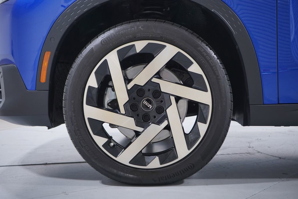 Used 2025 MINI Cooper Countryman S image 2